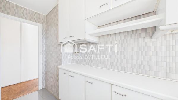 SAINT-CLOUD - Val d'Or Appartement 4 pièces 74m2  Vue Hippodrome de Saint-Cloud