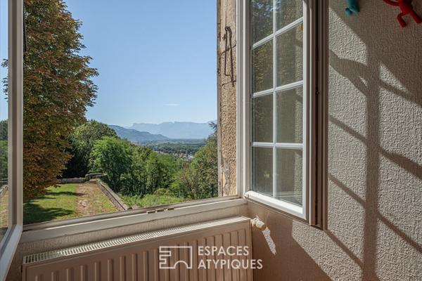 Appartement de charme dans un château datant du Haut-Moyen-Age