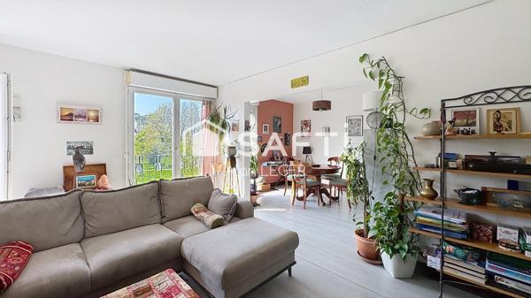 Super appartement traversant et verdoyant