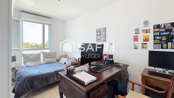 Super appartement traversant et verdoyant