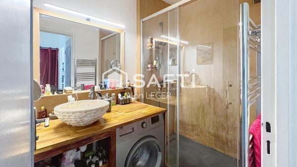 Super appartement traversant et verdoyant