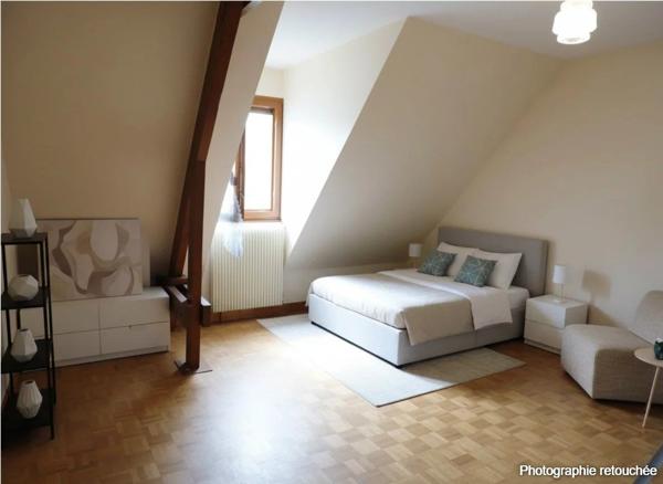 Vente                                                      Maison
                        
                     5 pièces                      115 m2                     à Maintenon