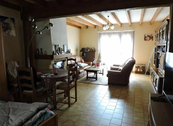 Vente                                                      Maison
                        
                     5 pièces                      115 m2                     à Maintenon