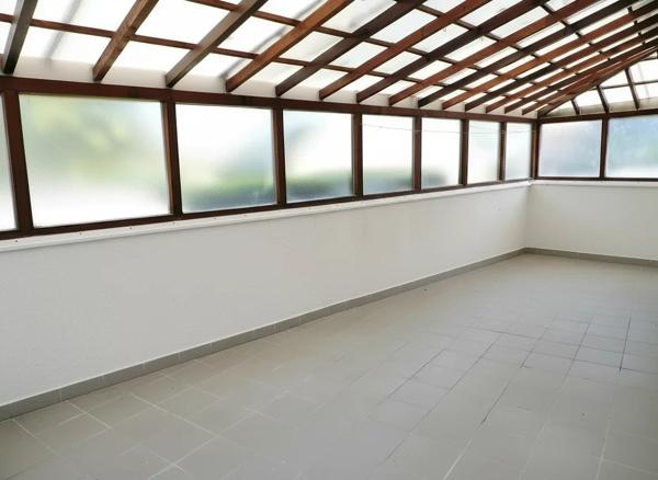 Vente                                                      Maison
                        
                     5 pièces                      115 m2                     à Maintenon