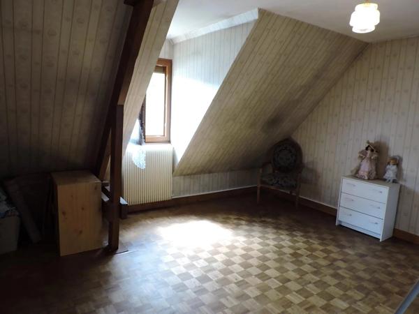 Vente                                                      Maison
                        
                     5 pièces                      115 m2                     à Maintenon