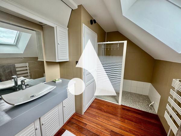 Maison 7 pièces 205 m2
