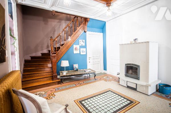 centre ville Remiremont, magnifique maison bourgeoise de 1904 , terrain attenant aménagé de 462 m²