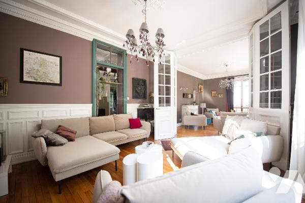 centre ville Remiremont, magnifique maison bourgeoise de 1904 , terrain attenant aménagé de 462 m²