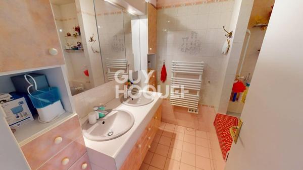 MAISON À VENDRE DE 6 PIÈCES DE 155,00 M²