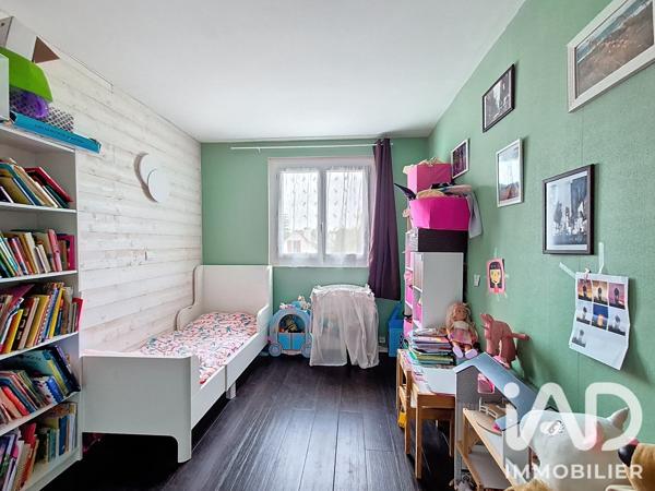 Maison à vendre 6 pièces 118 m² Le Mesnil-Saint-Denis