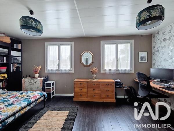 Maison à vendre 6 pièces 118 m² Le Mesnil-Saint-Denis