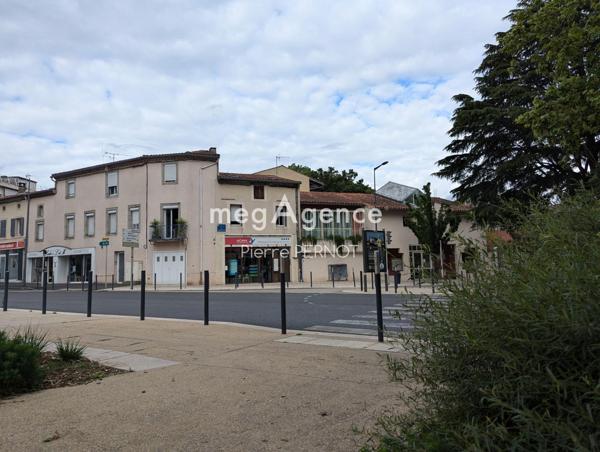 Immeuble à CASTRES, 81100 - 187m²