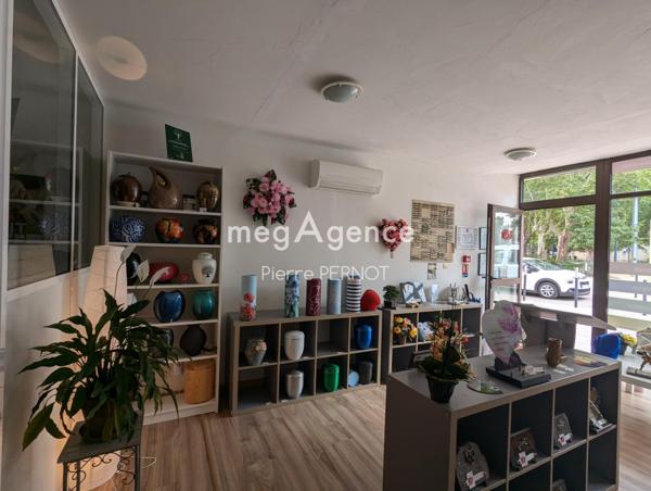 Immeuble à CASTRES, 81100 - 187m²