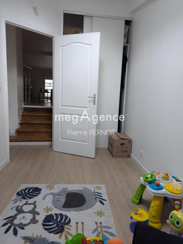 Immeuble à CASTRES, 81100 - 187m²