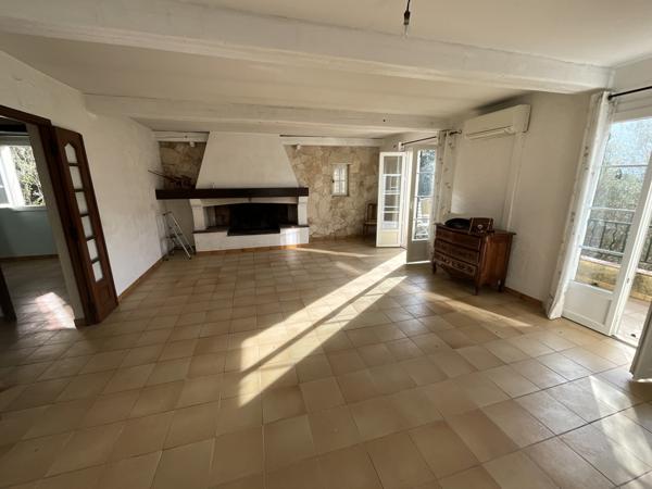 Solliès-Toucas (83210) Villa au calme absolu