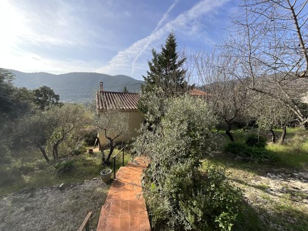 Solliès-Toucas (83210) Villa au calme absolu