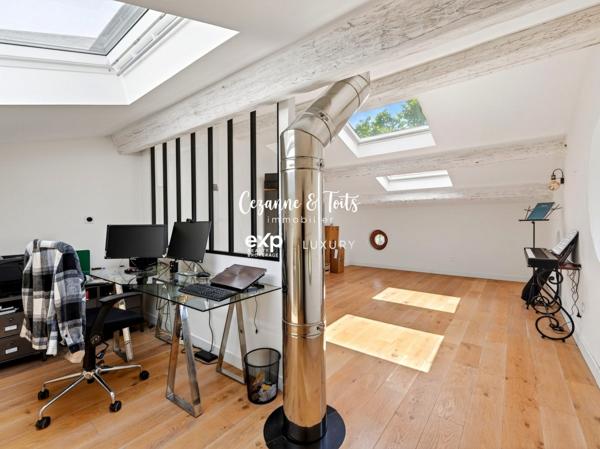 L'ÉLÉGANCE D'UNE MAISON DE CARACTÈRE EN PLEINE NATURE