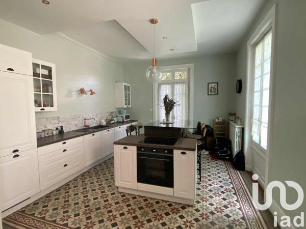 Maison à vendre 7 pièces 220 m² Saint-Chamond