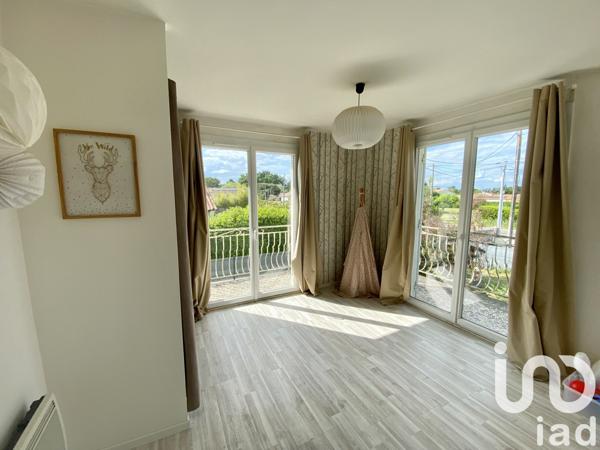 Maison 4 pièces de 99 m² à Izon (33450)