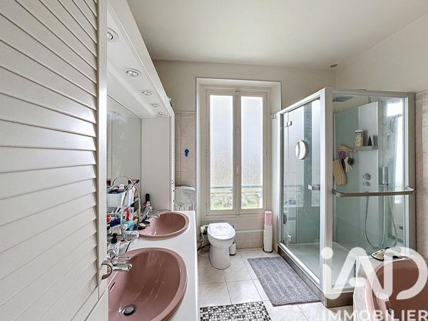 Maison à vendre 7 pièces 262 m² Montereau-Fault-Yonne