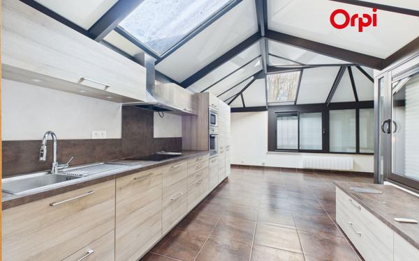 Maison à louer    4 pièces •  Bernay