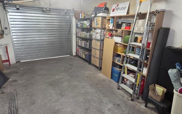 Maison à vendre    3 pièces • 70 m2 Marseille 11