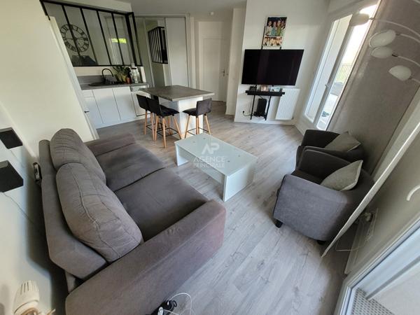 Appartement 2 pièce(s) POISSY €220 000 ** - Référence 9135