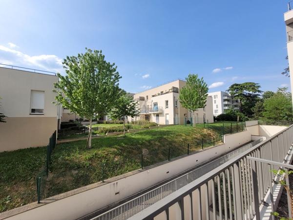 Appartement 2 pièce(s) POISSY €220 000 ** - Référence 9135