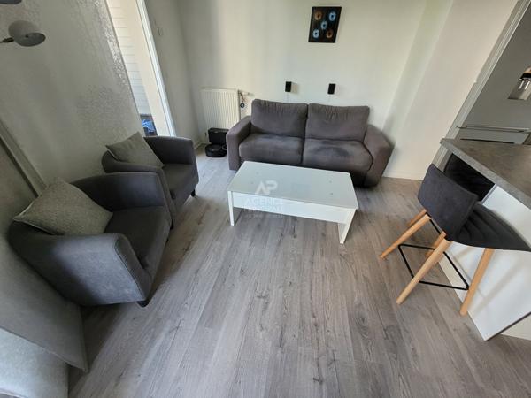 Appartement 2 pièce(s) POISSY €220 000 ** - Référence 9135