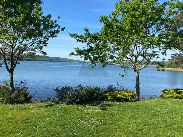 A VENDRE MAISON T5 FACE A LA MER AVEC ACCÈS DIRECT GUIPAVAS
