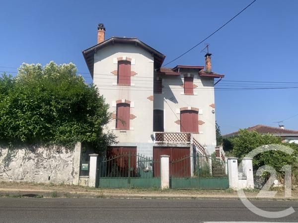 Maison à vendre  3 pièces - 84,75 m 2   DAX  - 40