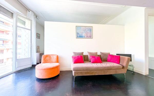 Appartement à vendre    2 pièces •  Le Cannet