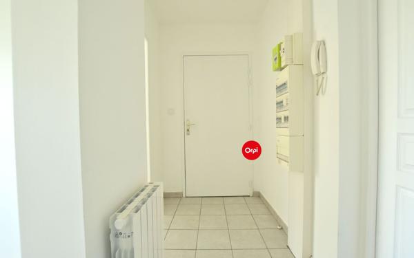 Appartement à louer    2 pièces • 41,15 m2 Saint-Priest