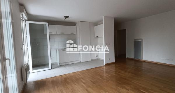 Location Appartement 3 pièces 71.07 m² - Ville-la-grand 74100