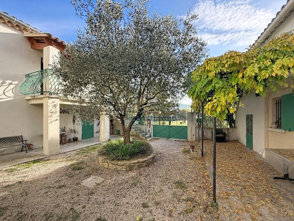 Saint-Romain-en-Viennois (84110) ENSEMBLE IMMOBILIER AVEC GITES - à 5 Min de VAISON-LA-ROMAINE