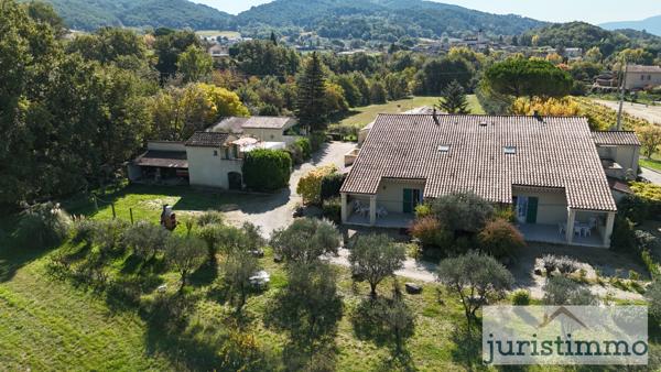 Saint-Romain-en-Viennois (84110) ENSEMBLE IMMOBILIER AVEC GITES - à 5 Min de VAISON-LA-ROMAINE