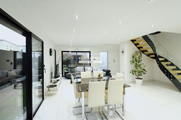 Maison 7 pièces – 158 m² environ à Betton (ref : 38101)