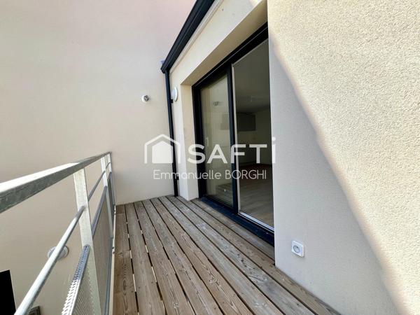 Appartement 1 chambre, balcon, stationnement fermé.