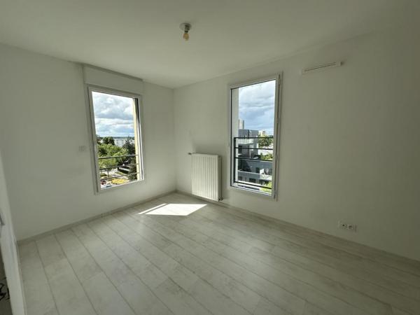 Appartement T6 à louer - 108 m² (réf : 512703)