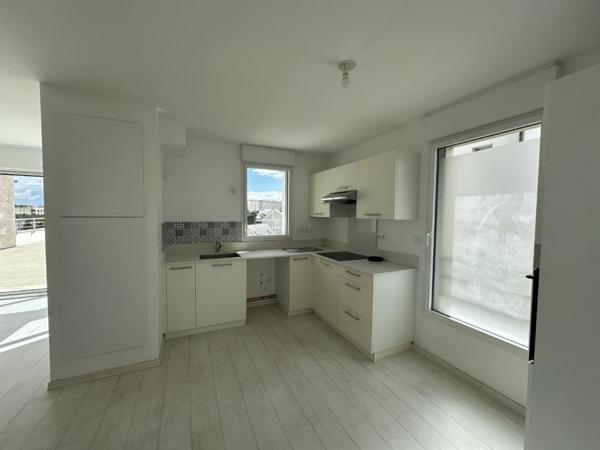 Appartement T6 à louer - 108 m² (réf : 512703)