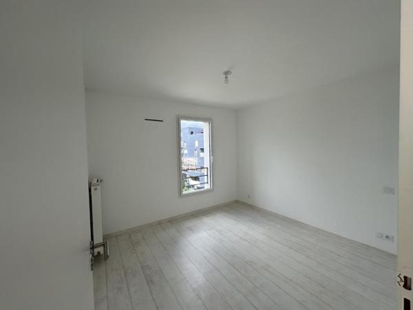 Appartement T6 à louer - 108 m² (réf : 512703)