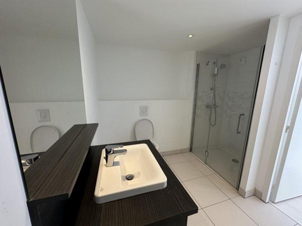 Appartement T6 à louer - 108 m² (réf : 512703)