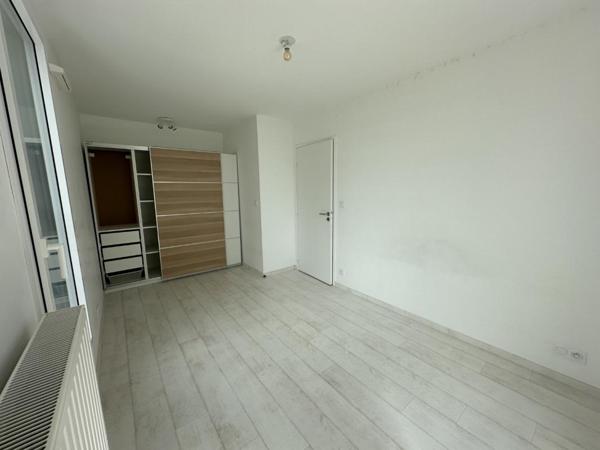Appartement T6 à louer - 108 m² (réf : 512703)