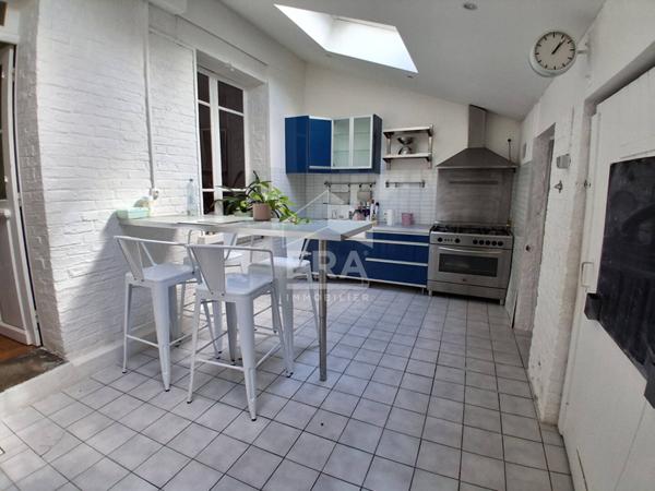 CHAUNY, PROCHE CENTRE ET GARE