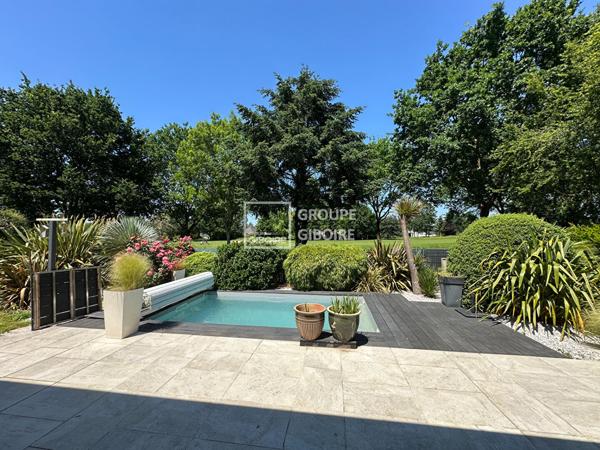 Maison T9 à vendre BRUZ - 227 m² (réf : GLH26422)