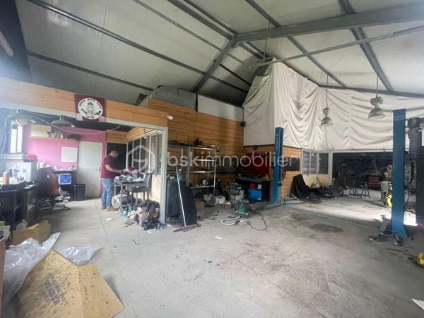 Terrain de 1 443 m²
