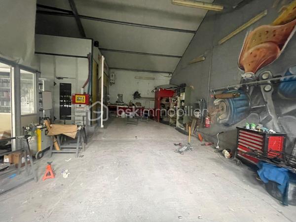 Terrain de 1 443 m²