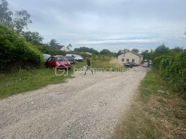 Terrain de 1 443 m²