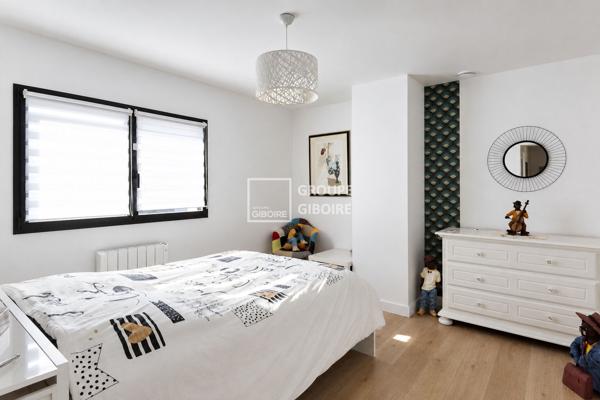 Maison T5 à vendre MONTGERMONT - 150 m² (réf : DBT26574)