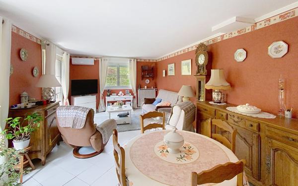 Maison à vendre    5 pièces •  Vouvray